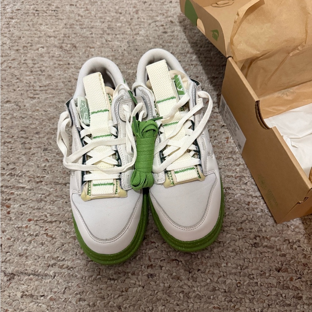 Like new Nike Air Dunk Low Jumbo - Chlorophyll - M8/W9.5